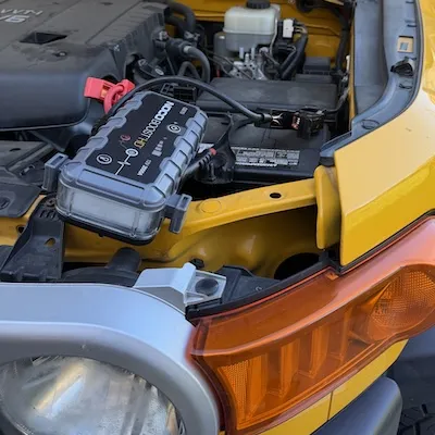 Toyota FJ Cruiser jumpstart with NOCO booster